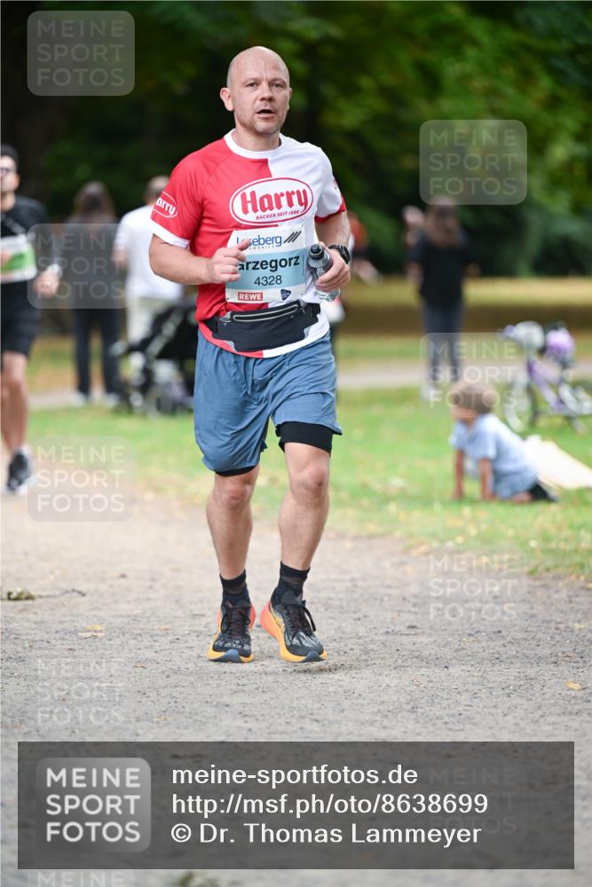 31.08.2025 - 21. Blankeneser Heldenlauf Dr. Thomas Lammeyer http://msf.ph/oto/8638699 31.08.2025 10:53:40 Laufen 1688, 4328 meine-sportfotos.de