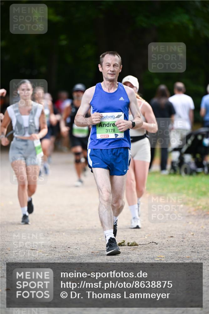 31.08.2025 - 21. Blankeneser Heldenlauf Dr. Thomas Lammeyer http://msf.ph/oto/8638875 31.08.2025 10:54:21 Laufen 3178 meine-sportfotos.de