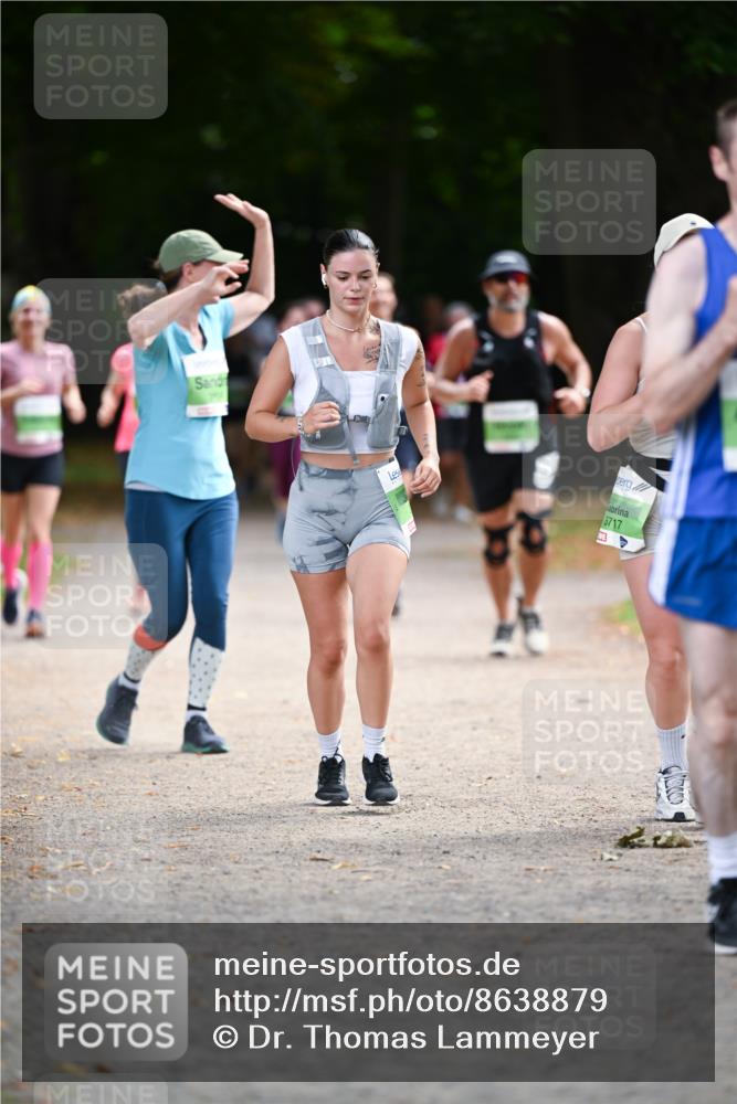 31.08.2025 - 21. Blankeneser Heldenlauf Dr. Thomas Lammeyer http://msf.ph/oto/8638879 31.08.2025 10:54:22 Laufen 3717 meine-sportfotos.de