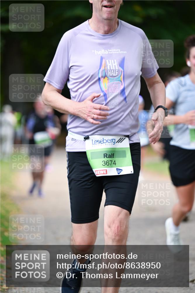 31.08.2025 - 21. Blankeneser Heldenlauf Dr. Thomas Lammeyer http://msf.ph/oto/8638950 31.08.2025 10:54:48 Laufen 3674 meine-sportfotos.de