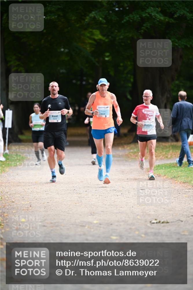 31.08.2025 - 21. Blankeneser Heldenlauf Dr. Thomas Lammeyer http://msf.ph/oto/8639022 31.08.2025 10:55:01 Laufen 4074, 4436 meine-sportfotos.de