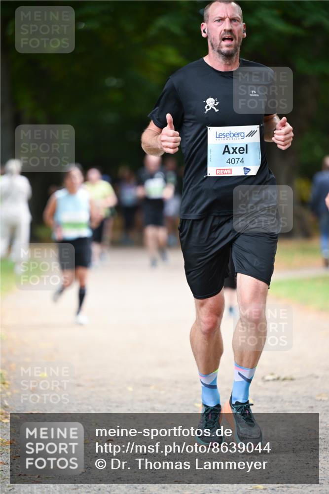 31.08.2025 - 21. Blankeneser Heldenlauf Dr. Thomas Lammeyer http://msf.ph/oto/8639044 31.08.2025 10:55:06 Laufen 4074 meine-sportfotos.de