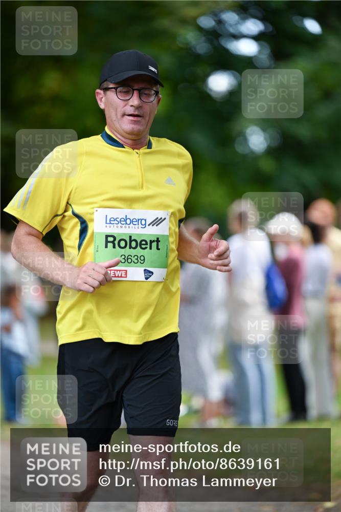 31.08.2025 - 21. Blankeneser Heldenlauf Dr. Thomas Lammeyer http://msf.ph/oto/8639161 31.08.2025 10:55:37 Laufen 3639 meine-sportfotos.de