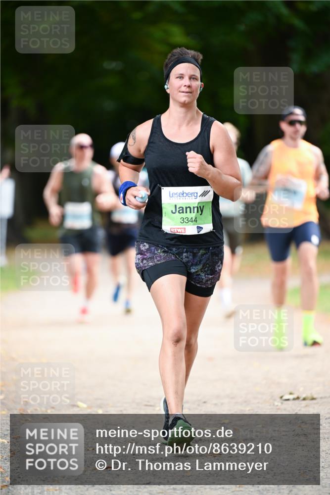 31.08.2025 - 21. Blankeneser Heldenlauf Dr. Thomas Lammeyer http://msf.ph/oto/8639210 31.08.2025 10:55:53 Laufen 3344 meine-sportfotos.de
