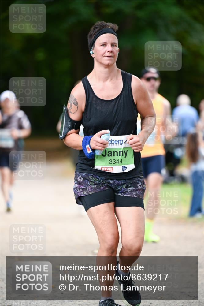 31.08.2025 - 21. Blankeneser Heldenlauf Dr. Thomas Lammeyer http://msf.ph/oto/8639217 31.08.2025 10:55:54 Laufen 3344 meine-sportfotos.de