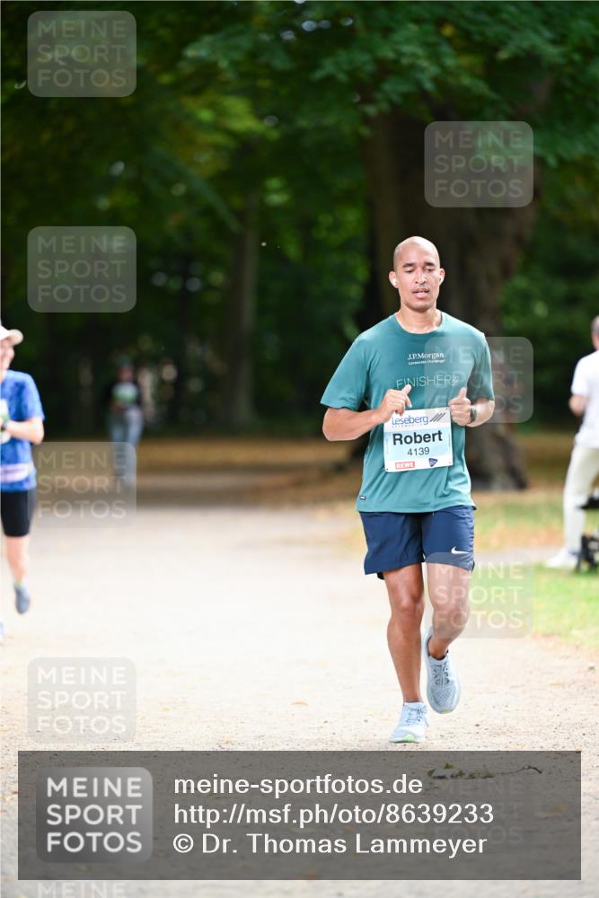 31.08.2025 - 21. Blankeneser Heldenlauf Dr. Thomas Lammeyer http://msf.ph/oto/8639233 31.08.2025 10:55:59 Laufen 4139 meine-sportfotos.de