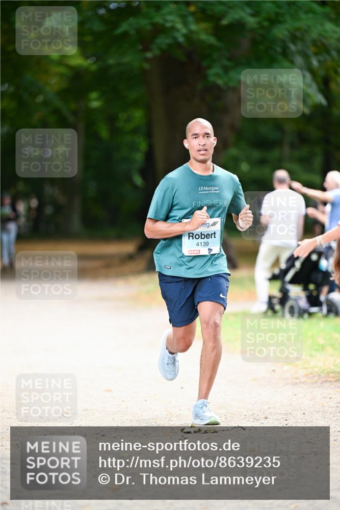 31.08.2025 - 21. Blankeneser Heldenlauf Dr. Thomas Lammeyer http://msf.ph/oto/8639235 31.08.2025 10:55:59 Laufen 4139 meine-sportfotos.de