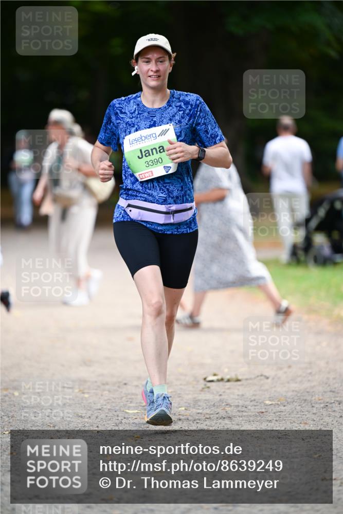 31.08.2025 - 21. Blankeneser Heldenlauf Dr. Thomas Lammeyer http://msf.ph/oto/8639249 31.08.2025 10:56:04 Laufen 3390 meine-sportfotos.de