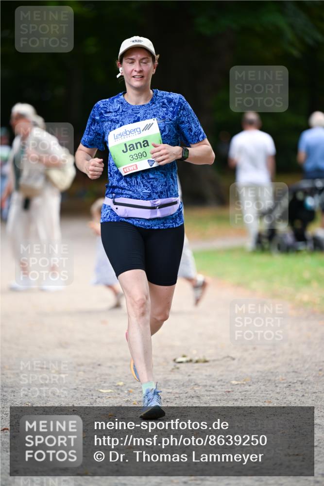 31.08.2025 - 21. Blankeneser Heldenlauf Dr. Thomas Lammeyer http://msf.ph/oto/8639250 31.08.2025 10:56:04 Laufen 3390 meine-sportfotos.de