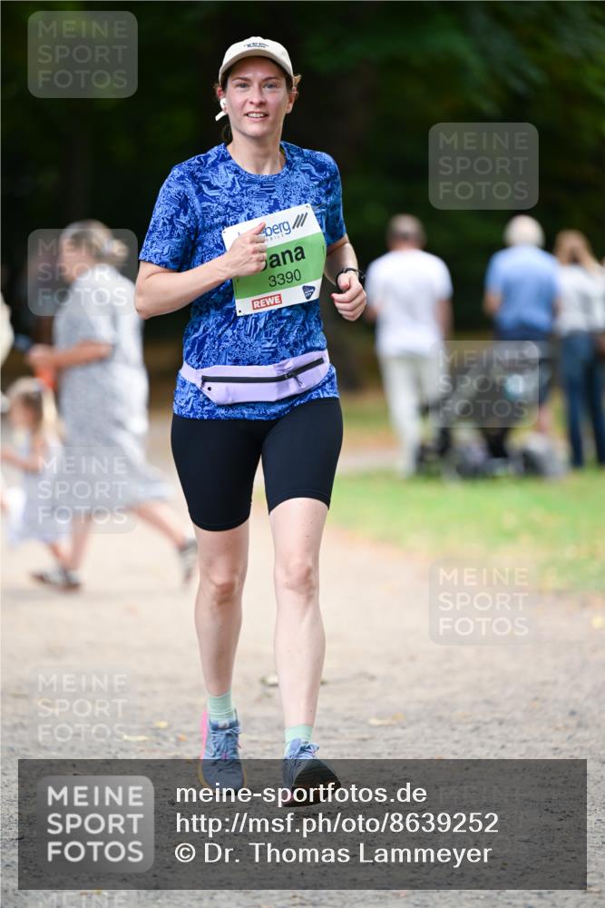 31.08.2025 - 21. Blankeneser Heldenlauf Dr. Thomas Lammeyer http://msf.ph/oto/8639252 31.08.2025 10:56:04 Laufen 3390 meine-sportfotos.de