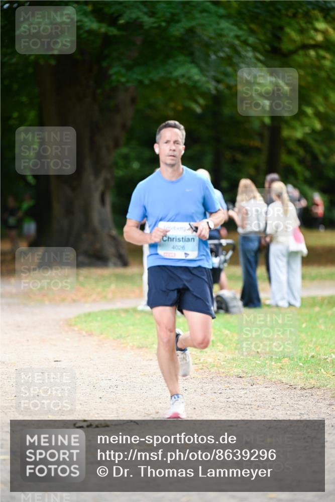 31.08.2025 - 21. Blankeneser Heldenlauf Dr. Thomas Lammeyer http://msf.ph/oto/8639296 31.08.2025 10:56:24 Laufen 4026 meine-sportfotos.de