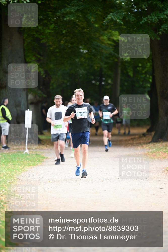 31.08.2025 - 21. Blankeneser Heldenlauf Dr. Thomas Lammeyer http://msf.ph/oto/8639303 31.08.2025 10:56:26 Laufen 4247 meine-sportfotos.de