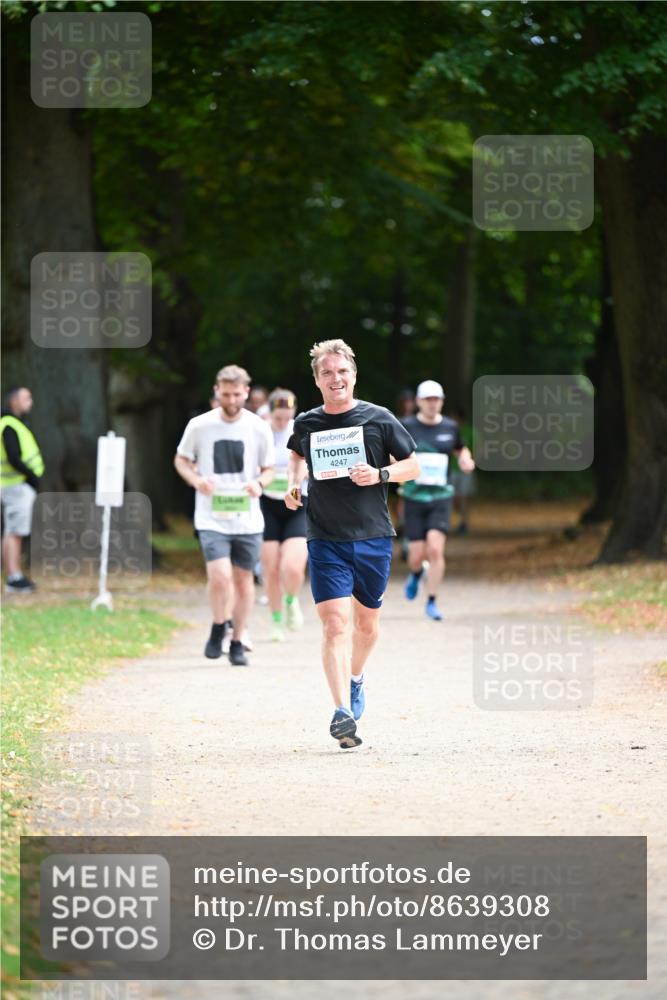 31.08.2025 - 21. Blankeneser Heldenlauf Dr. Thomas Lammeyer http://msf.ph/oto/8639308 31.08.2025 10:56:27 Laufen 4247 meine-sportfotos.de