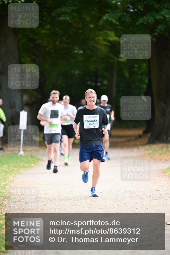 31.08.2025 - 21. Blankeneser Heldenlauf Dr. Thomas Lammeyer http://msf.ph/oto/8639312 31.08.2025 10:56:27 Laufen 4247 meine-sportfotos.de