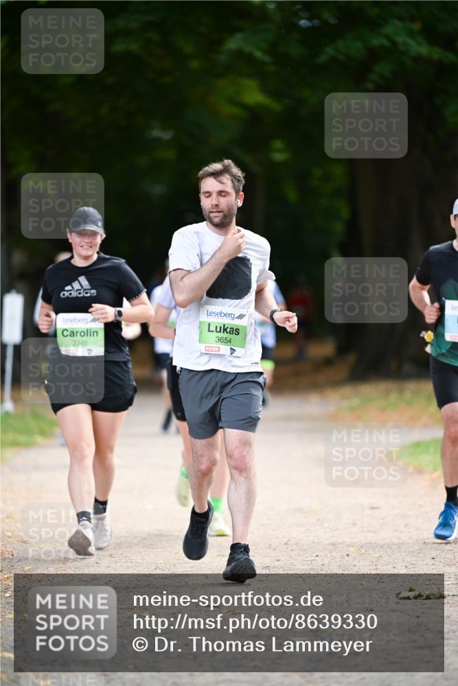 31.08.2025 - 21. Blankeneser Heldenlauf Dr. Thomas Lammeyer http://msf.ph/oto/8639330 31.08.2025 10:56:33 Laufen 3346, 3654 meine-sportfotos.de
