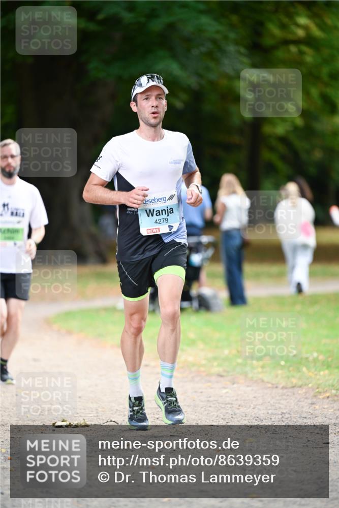 31.08.2025 - 21. Blankeneser Heldenlauf Dr. Thomas Lammeyer http://msf.ph/oto/8639359 31.08.2025 10:56:40 Laufen 49, 36, 4279 meine-sportfotos.de