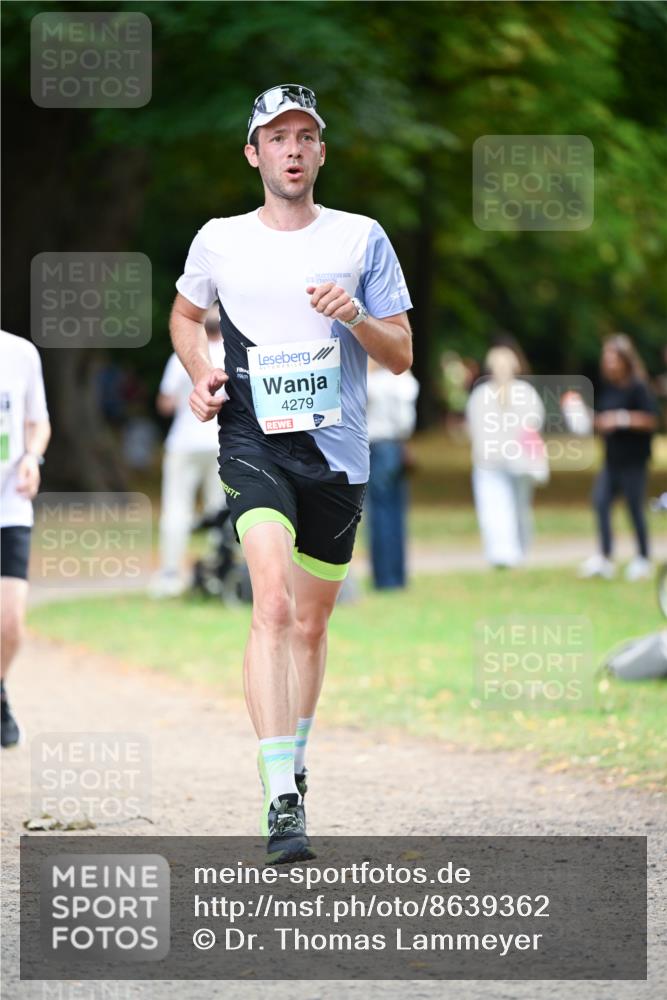 31.08.2025 - 21. Blankeneser Heldenlauf Dr. Thomas Lammeyer http://msf.ph/oto/8639362 31.08.2025 10:56:40 Laufen 4279 meine-sportfotos.de