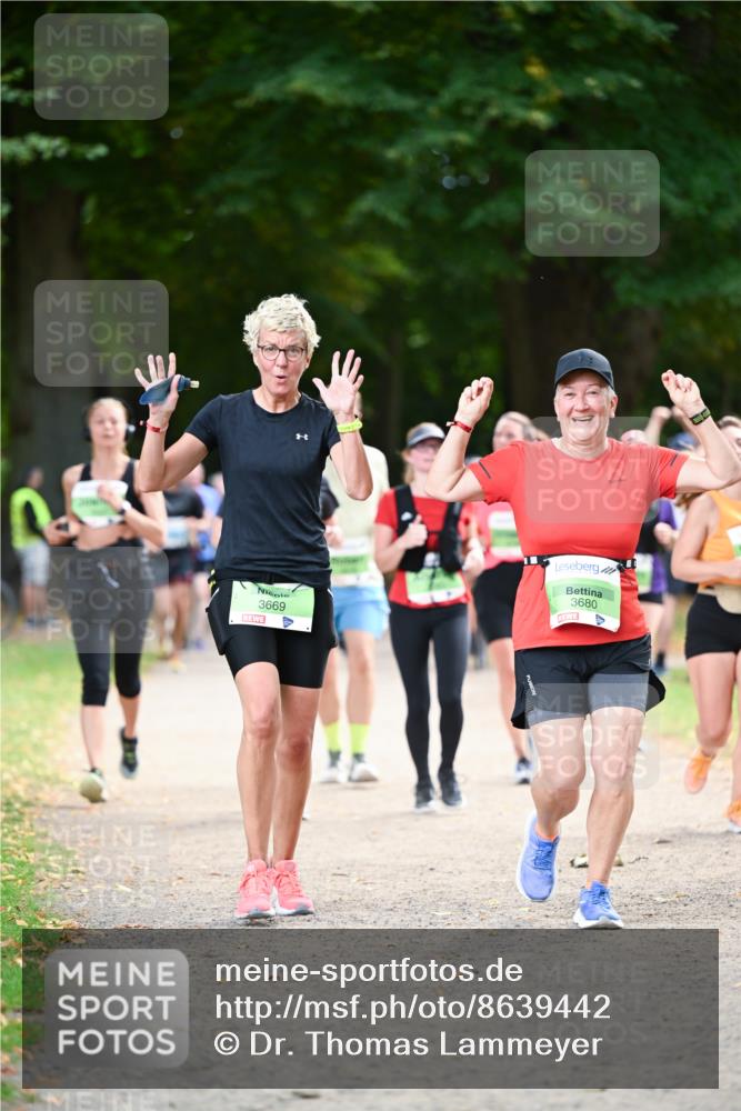 31.08.2025 - 21. Blankeneser Heldenlauf Dr. Thomas Lammeyer http://msf.ph/oto/8639442 31.08.2025 10:57:01 Laufen 3669, 3680 meine-sportfotos.de