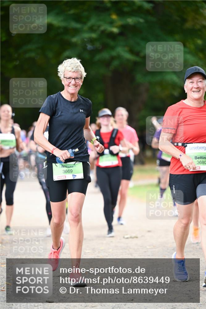 31.08.2025 - 21. Blankeneser Heldenlauf Dr. Thomas Lammeyer http://msf.ph/oto/8639449 31.08.2025 10:57:03 Laufen 3669, 3680 meine-sportfotos.de