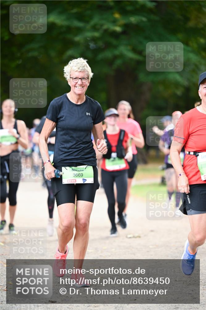 31.08.2025 - 21. Blankeneser Heldenlauf Dr. Thomas Lammeyer http://msf.ph/oto/8639450 31.08.2025 10:57:03 Laufen 3669 meine-sportfotos.de