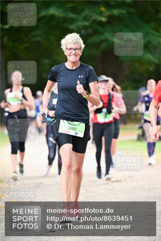 31.08.2025 - 21. Blankeneser Heldenlauf Dr. Thomas Lammeyer http://msf.ph/oto/8639451 31.08.2025 10:57:03 Laufen 3669 meine-sportfotos.de