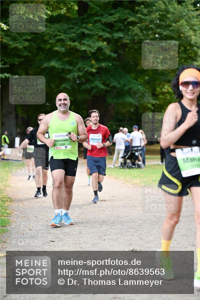 31.08.2025 - 21. Blankeneser Heldenlauf Dr. Thomas Lammeyer http://msf.ph/oto/8639563 31.08.2025 10:57:24 Laufen 3039, 414, 3040 meine-sportfotos.de