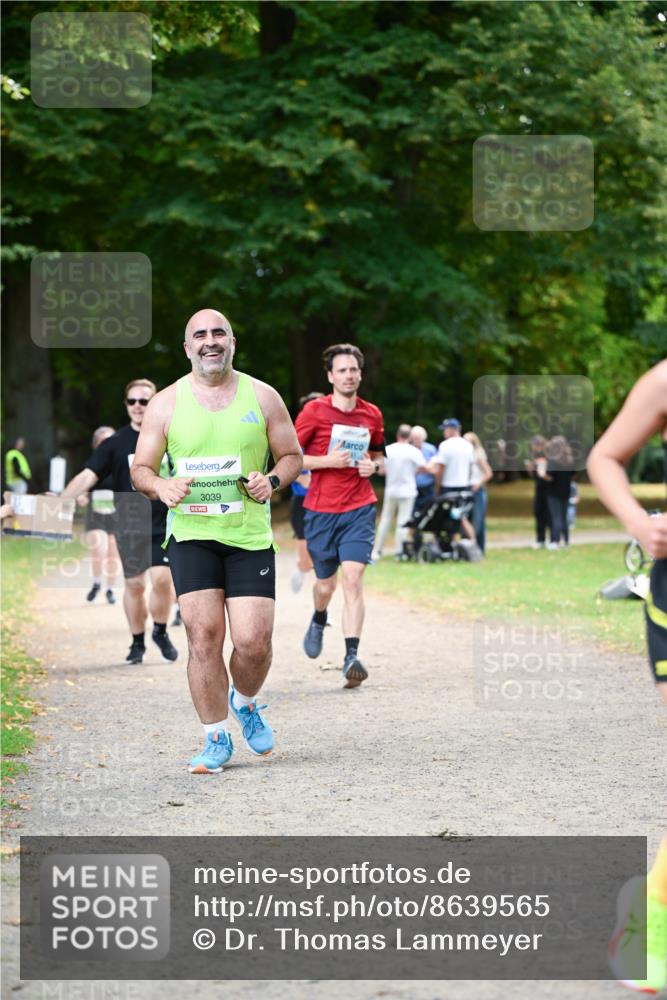 31.08.2025 - 21. Blankeneser Heldenlauf Dr. Thomas Lammeyer http://msf.ph/oto/8639565 31.08.2025 10:57:24 Laufen 3039 meine-sportfotos.de