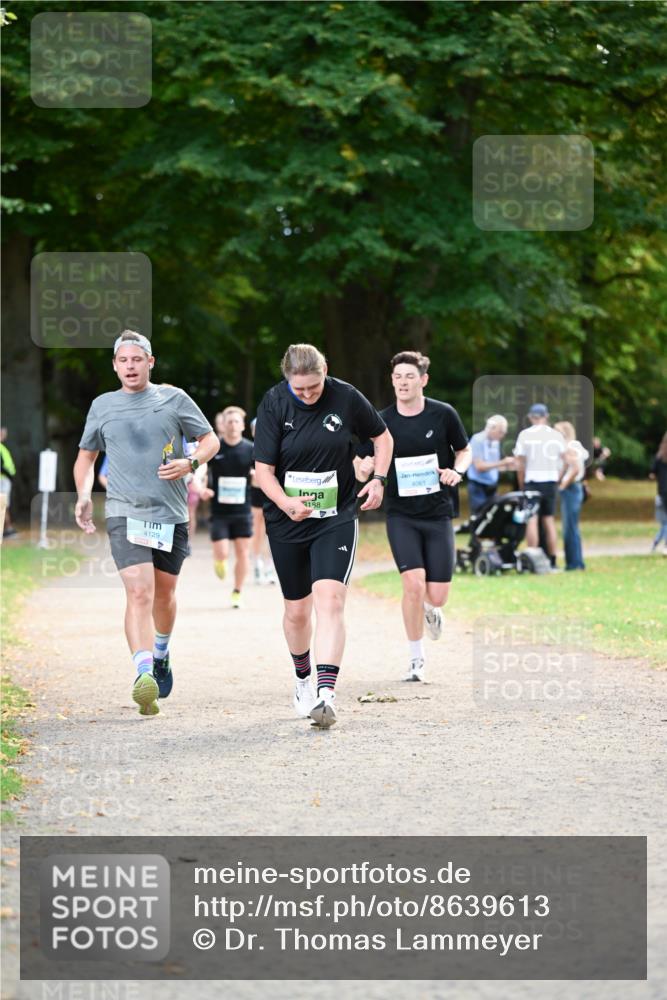 31.08.2025 - 21. Blankeneser Heldenlauf Dr. Thomas Lammeyer http://msf.ph/oto/8639613 31.08.2025 10:57:35 Laufen 4129, 3198, 4061, 50 meine-sportfotos.de