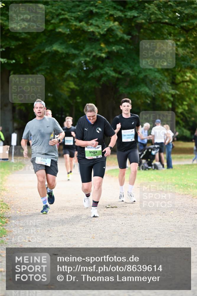 31.08.2025 - 21. Blankeneser Heldenlauf Dr. Thomas Lammeyer http://msf.ph/oto/8639614 31.08.2025 10:57:35 Laufen 4129, 3188, 4061 meine-sportfotos.de
