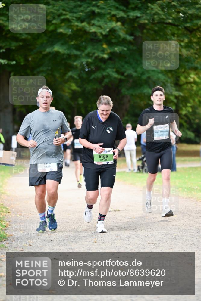 31.08.2025 - 21. Blankeneser Heldenlauf Dr. Thomas Lammeyer http://msf.ph/oto/8639620 31.08.2025 10:57:36 Laufen 4129, 3188, 4061 meine-sportfotos.de