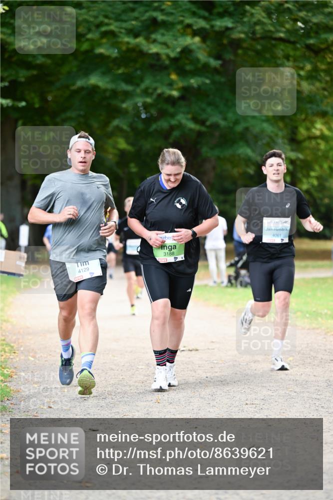31.08.2025 - 21. Blankeneser Heldenlauf Dr. Thomas Lammeyer http://msf.ph/oto/8639621 31.08.2025 10:57:36 Laufen 4129, 3188, 4061 meine-sportfotos.de