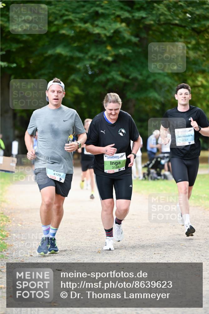 31.08.2025 - 21. Blankeneser Heldenlauf Dr. Thomas Lammeyer http://msf.ph/oto/8639623 31.08.2025 10:57:37 Laufen 4129, 3188, 4061 meine-sportfotos.de