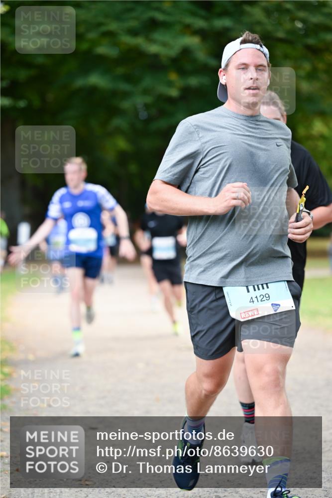 31.08.2025 - 21. Blankeneser Heldenlauf Dr. Thomas Lammeyer http://msf.ph/oto/8639630 31.08.2025 10:57:38 Laufen 4129 meine-sportfotos.de