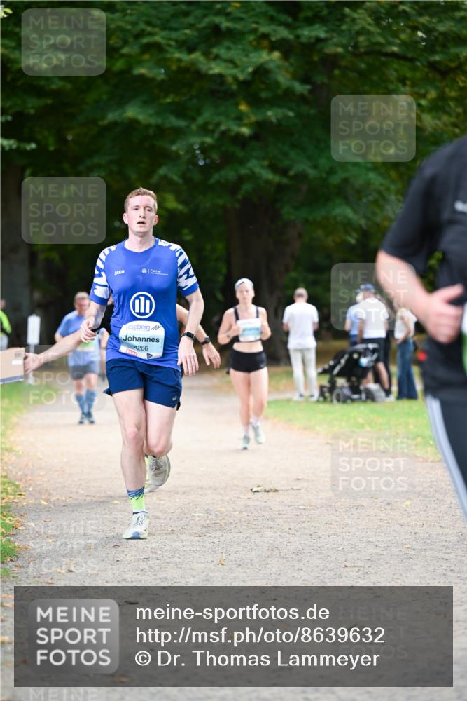 31.08.2025 - 21. Blankeneser Heldenlauf Dr. Thomas Lammeyer http://msf.ph/oto/8639632 31.08.2025 10:57:39 Laufen 4266 meine-sportfotos.de