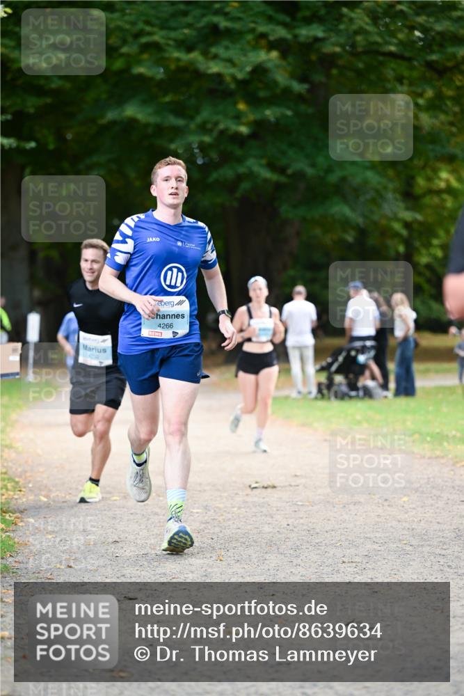 31.08.2025 - 21. Blankeneser Heldenlauf Dr. Thomas Lammeyer http://msf.ph/oto/8639634 31.08.2025 10:57:39 Laufen 4292, 4266 meine-sportfotos.de