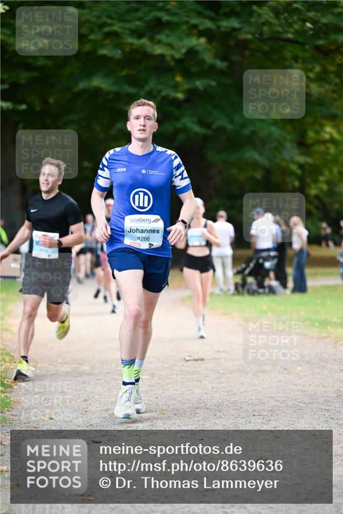 31.08.2025 - 21. Blankeneser Heldenlauf Dr. Thomas Lammeyer http://msf.ph/oto/8639636 31.08.2025 10:57:39 Laufen 4266 meine-sportfotos.de
