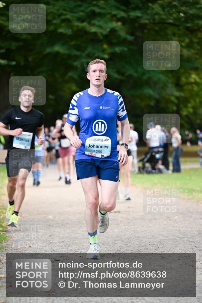 31.08.2025 - 21. Blankeneser Heldenlauf Dr. Thomas Lammeyer http://msf.ph/oto/8639638 31.08.2025 10:57:39 Laufen 4292, 4266 meine-sportfotos.de