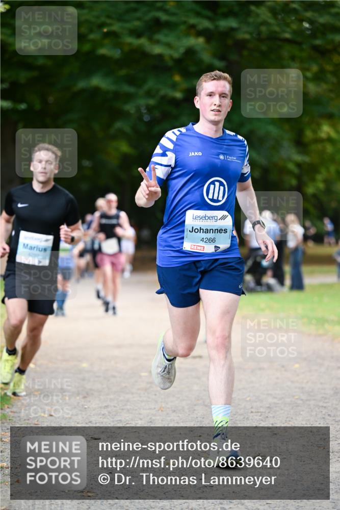 31.08.2025 - 21. Blankeneser Heldenlauf Dr. Thomas Lammeyer http://msf.ph/oto/8639640 31.08.2025 10:57:40 Laufen 4266 meine-sportfotos.de