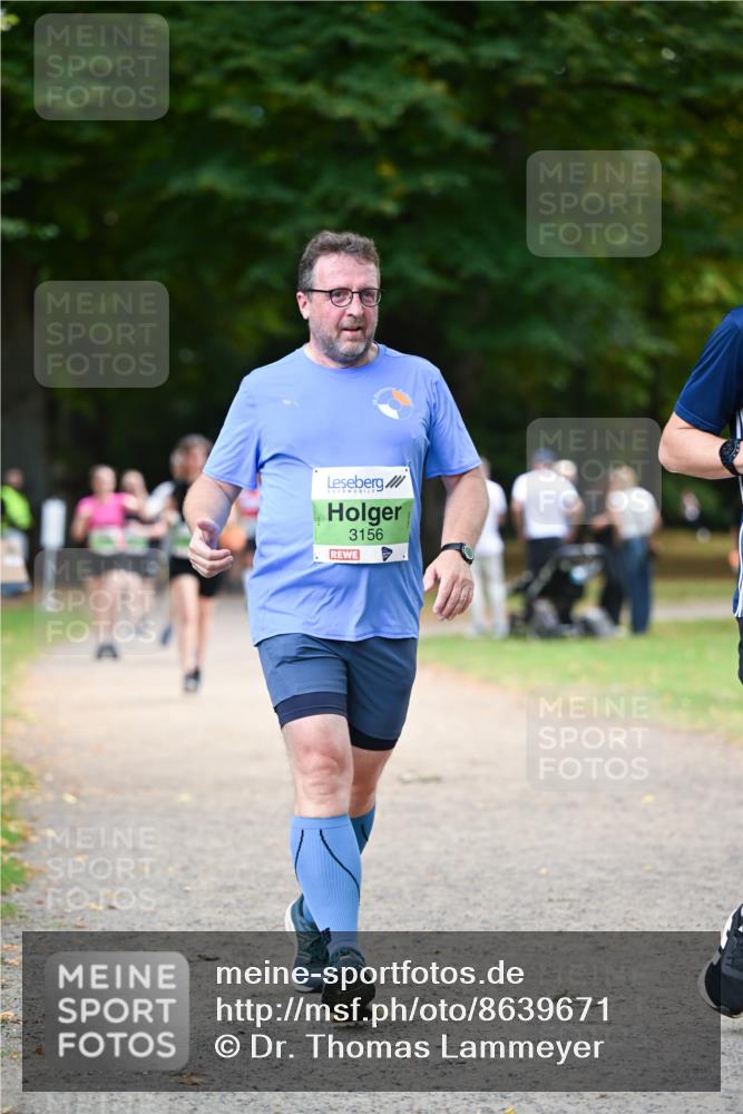 31.08.2025 - 21. Blankeneser Heldenlauf Dr. Thomas Lammeyer http://msf.ph/oto/8639671 31.08.2025 10:57:46 Laufen 3156 meine-sportfotos.de