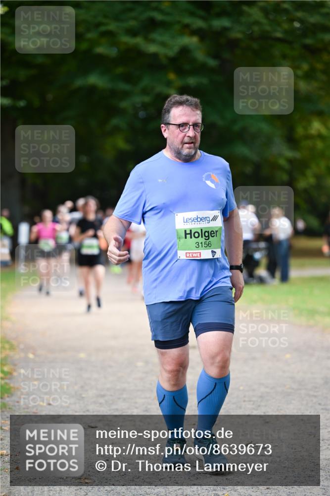 31.08.2025 - 21. Blankeneser Heldenlauf Dr. Thomas Lammeyer http://msf.ph/oto/8639673 31.08.2025 10:57:46 Laufen 3156 meine-sportfotos.de