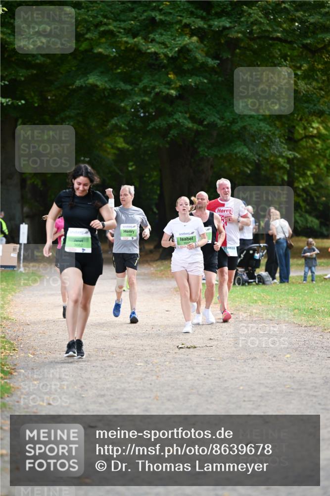 31.08.2025 - 21. Blankeneser Heldenlauf Dr. Thomas Lammeyer http://msf.ph/oto/8639678 31.08.2025 10:57:50 Laufen 3682, 3187, 3555 meine-sportfotos.de