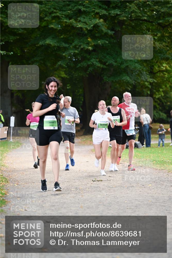 31.08.2025 - 21. Blankeneser Heldenlauf Dr. Thomas Lammeyer http://msf.ph/oto/8639681 31.08.2025 10:57:50 Laufen 3682, 3555 meine-sportfotos.de