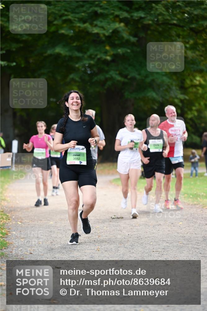 31.08.2025 - 21. Blankeneser Heldenlauf Dr. Thomas Lammeyer http://msf.ph/oto/8639684 31.08.2025 10:57:51 Laufen 3682 meine-sportfotos.de