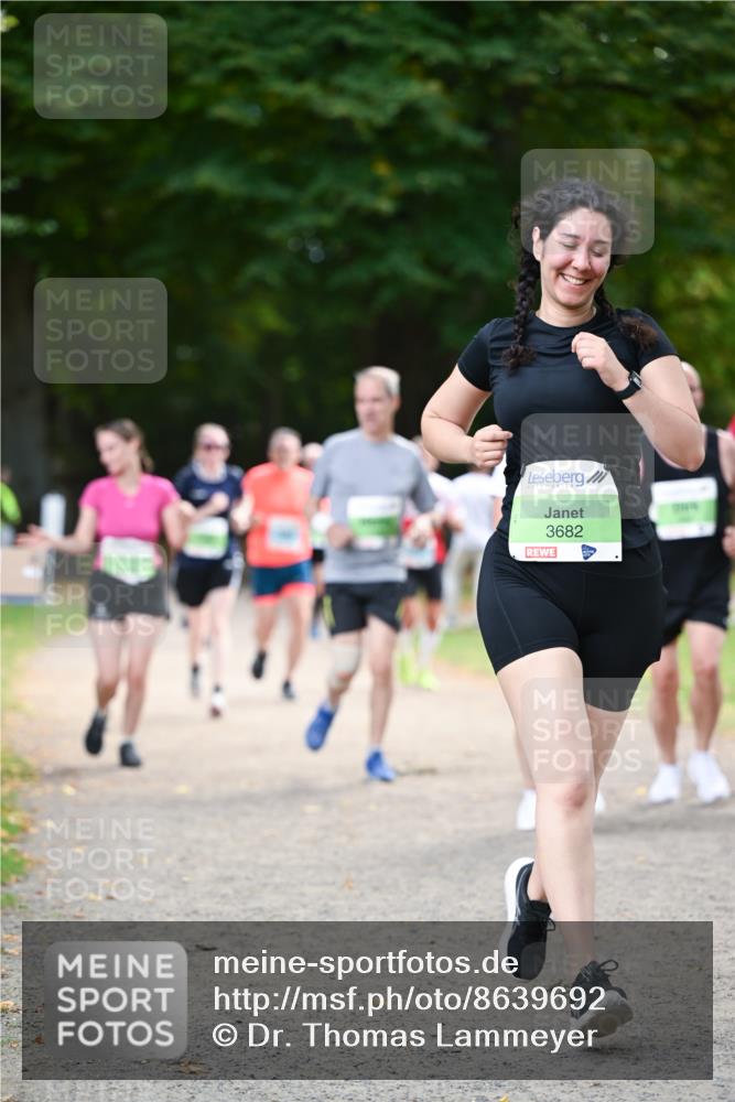 31.08.2025 - 21. Blankeneser Heldenlauf Dr. Thomas Lammeyer http://msf.ph/oto/8639692 31.08.2025 10:57:52 Laufen 3682 meine-sportfotos.de