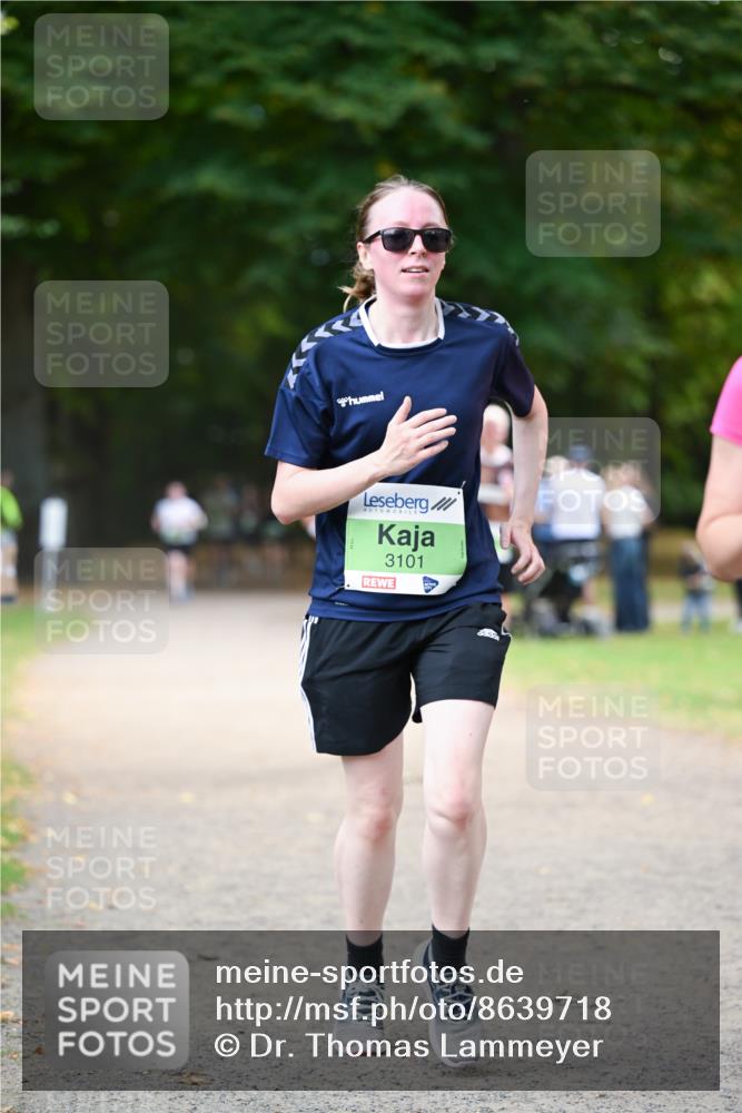 31.08.2025 - 21. Blankeneser Heldenlauf Dr. Thomas Lammeyer http://msf.ph/oto/8639718 31.08.2025 10:57:56 Laufen 3101 meine-sportfotos.de