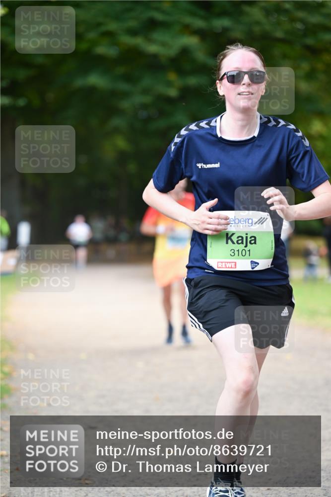 31.08.2025 - 21. Blankeneser Heldenlauf Dr. Thomas Lammeyer http://msf.ph/oto/8639721 31.08.2025 10:57:57 Laufen 3101 meine-sportfotos.de
