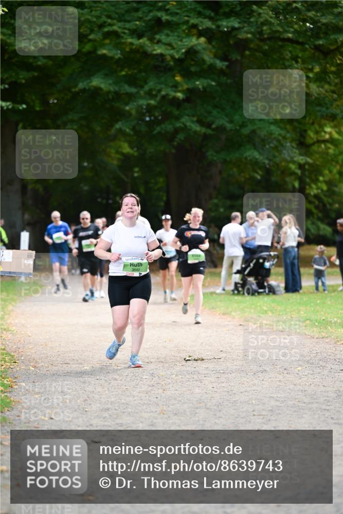31.08.2025 - 21. Blankeneser Heldenlauf Dr. Thomas Lammeyer http://msf.ph/oto/8639743 31.08.2025 10:58:11 Laufen 3640 meine-sportfotos.de