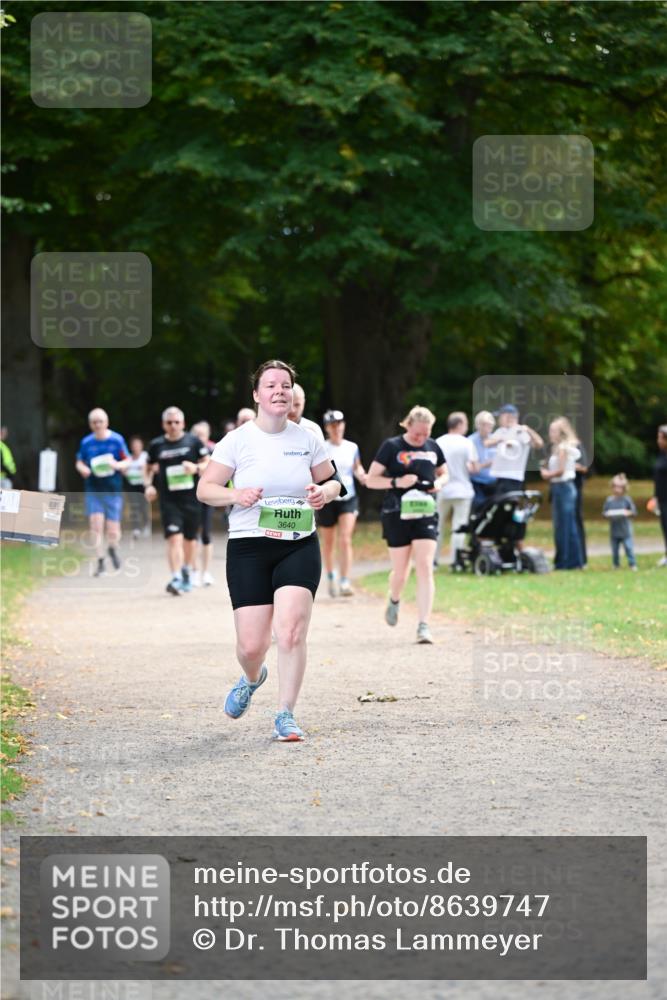 31.08.2025 - 21. Blankeneser Heldenlauf Dr. Thomas Lammeyer http://msf.ph/oto/8639747 31.08.2025 10:58:11 Laufen 3640 meine-sportfotos.de
