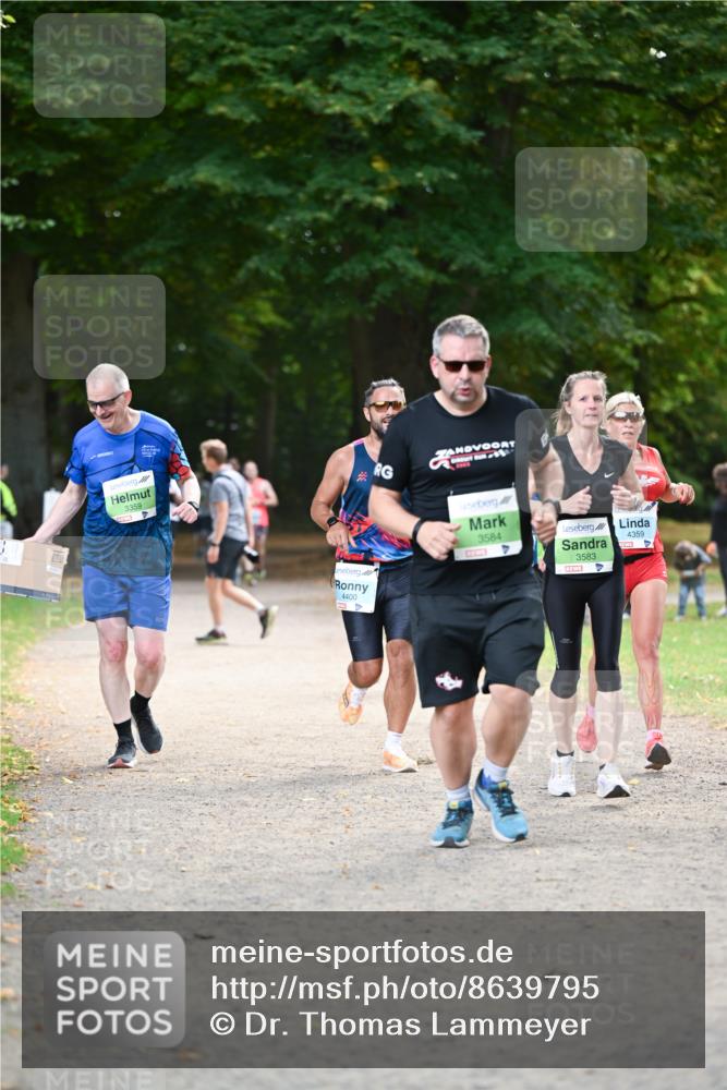 31.08.2025 - 21. Blankeneser Heldenlauf Dr. Thomas Lammeyer http://msf.ph/oto/8639795 31.08.2025 10:58:19 Laufen 3359, 4400, 3584, 4359, 3583 meine-sportfotos.de