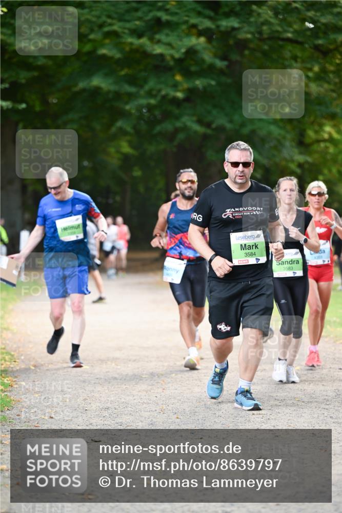 31.08.2025 - 21. Blankeneser Heldenlauf Dr. Thomas Lammeyer http://msf.ph/oto/8639797 31.08.2025 10:58:19 Laufen 2023, 3584, 3583, 4350 meine-sportfotos.de